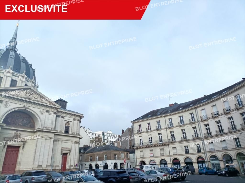 Vente bureaux 150 m² non divisibles