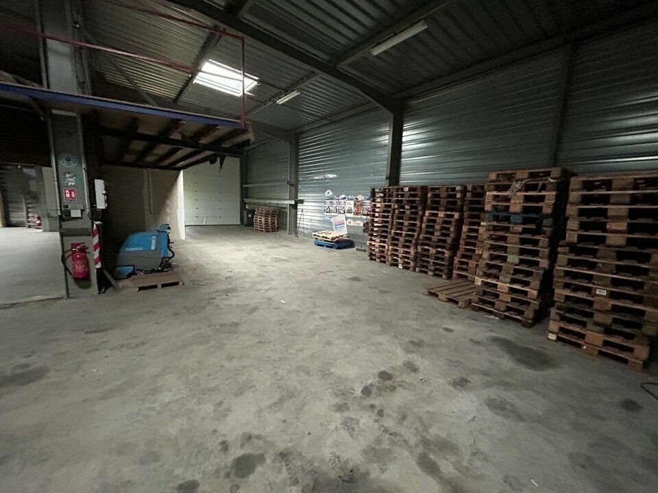 Location local d''activites 480 m² non divisibles