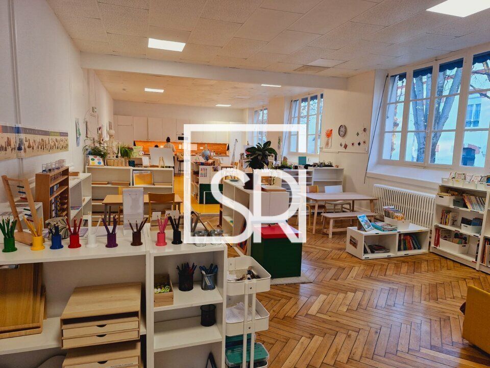 Location bureaux 500 m² non divisibles