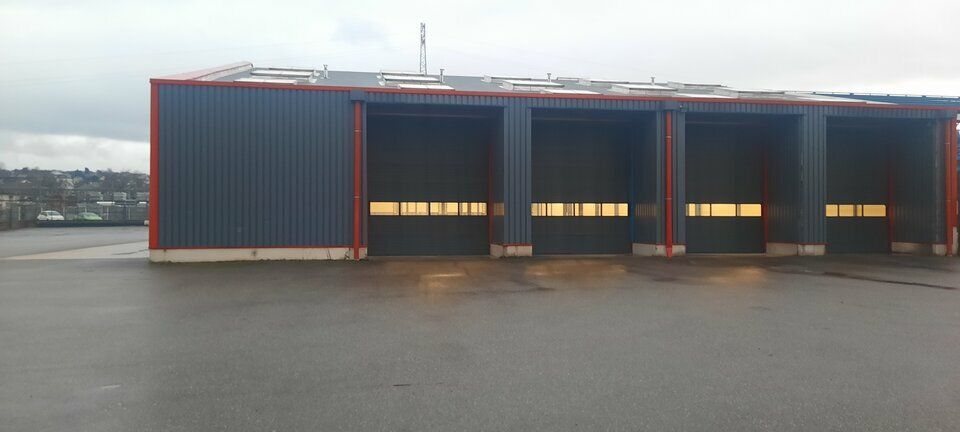 Local d'activité d'environ 1500m² - A louer 