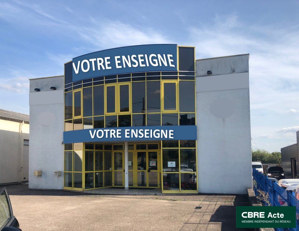Location local d''activites 590 m² divisibles à partir de 144 m²