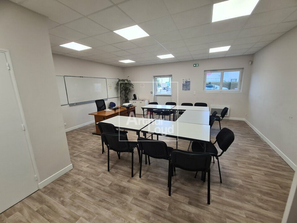 Location bureaux 185 m² non divisibles