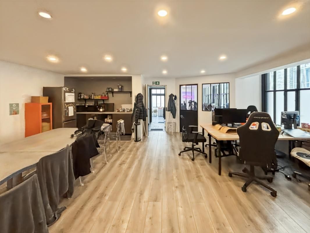 Location bureaux 64 m² non divisibles