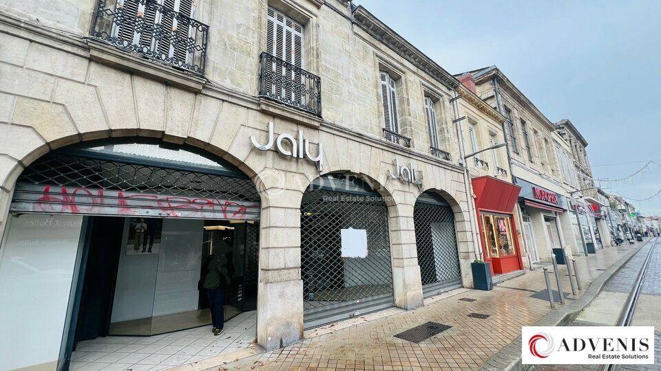 Location local commercial 400 m² divisibles à partir de 180 m²