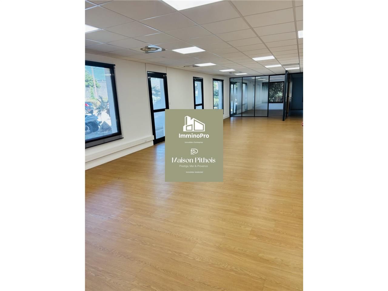 Location local 170 m² à La Seyne-sur-Mer