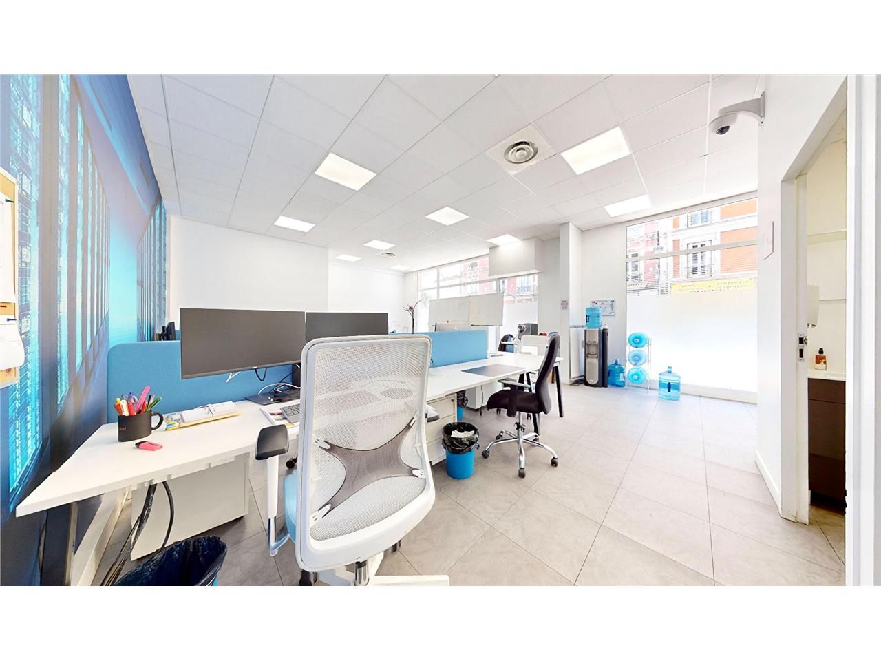 Vente local commercial 82.78 m² à PUTEAUX