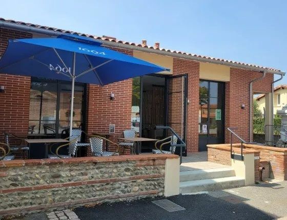 Location local commercial 159 m² non divisibles