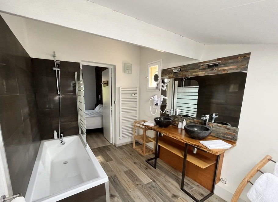 Vente entrepôts 980 m² non divisibles