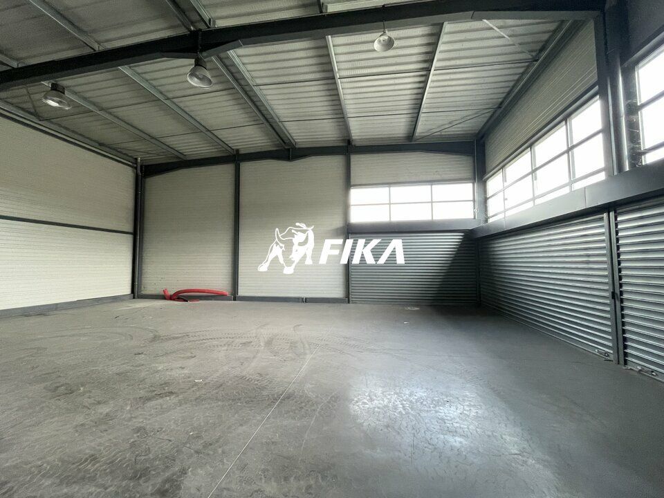 A LOUER LOCAL D'ACTIVITE 1 542 m² - (31300) TOULOUSE