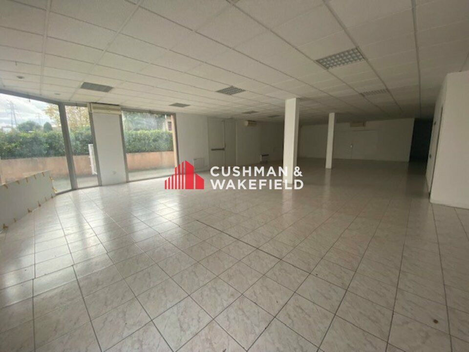 Location bureaux 250 m² non divisibles