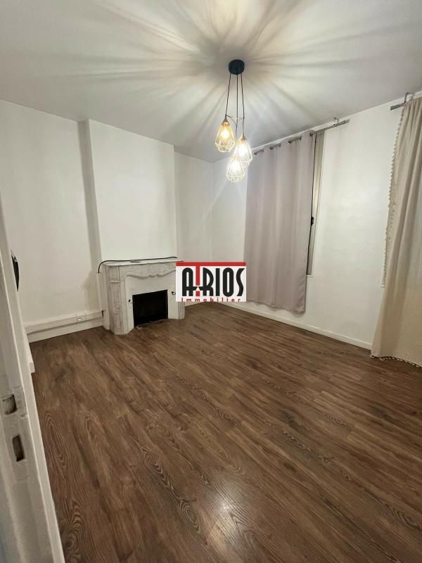 Location local commercial 62 m² non divisibles