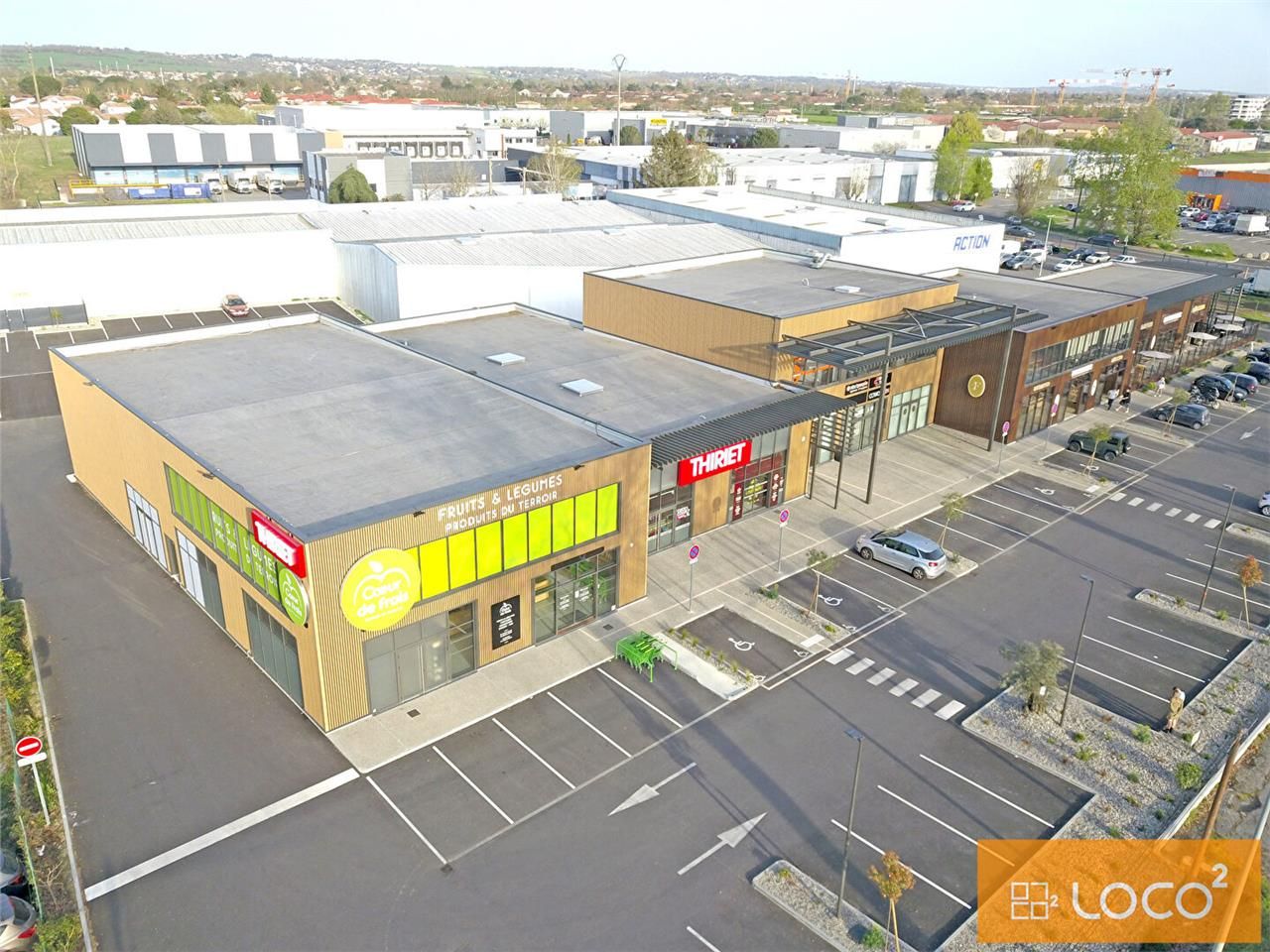 Location local commercial 459.00 m² à FENOUILLET