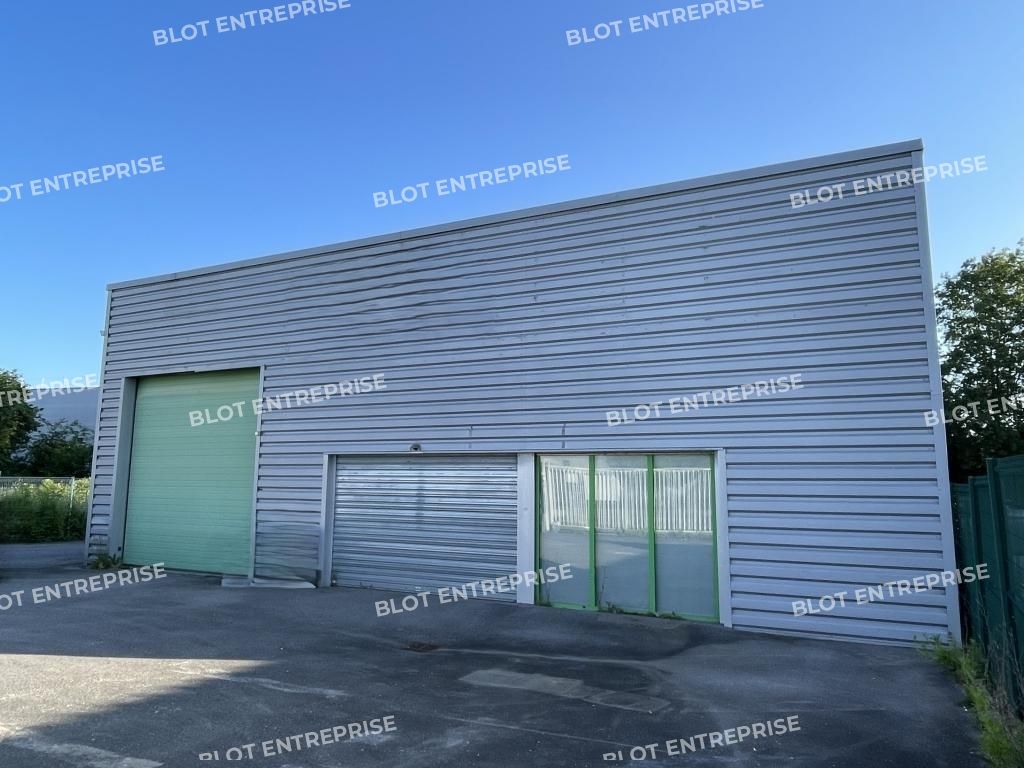 Location entrepôts 346 m² non divisibles