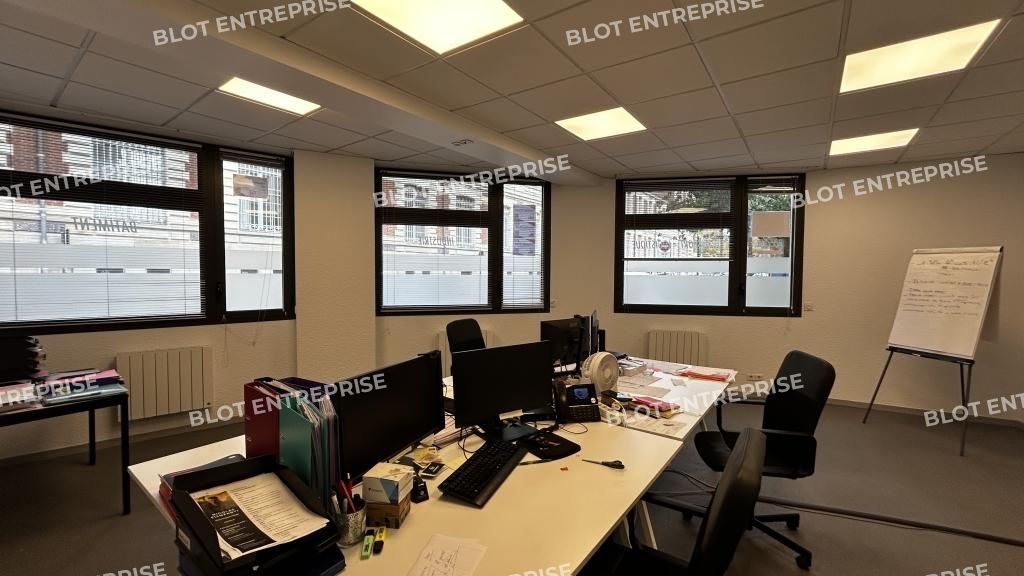 Location bureaux 151 m² non divisibles