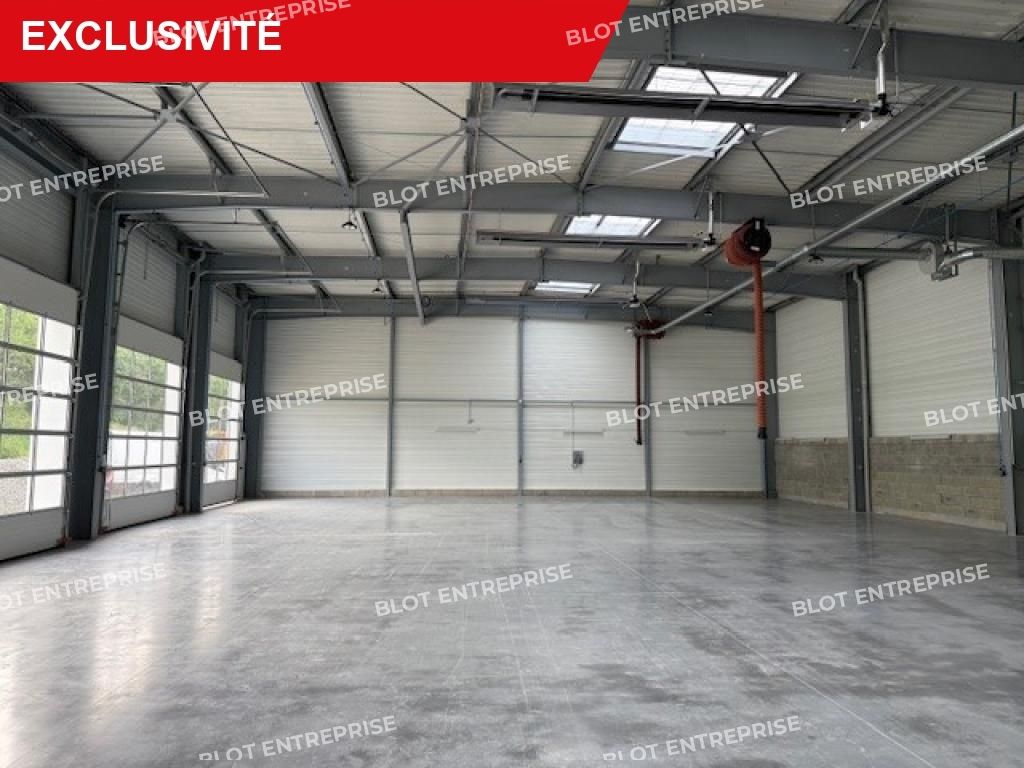 Vente entrepôts 1006 m² non divisibles