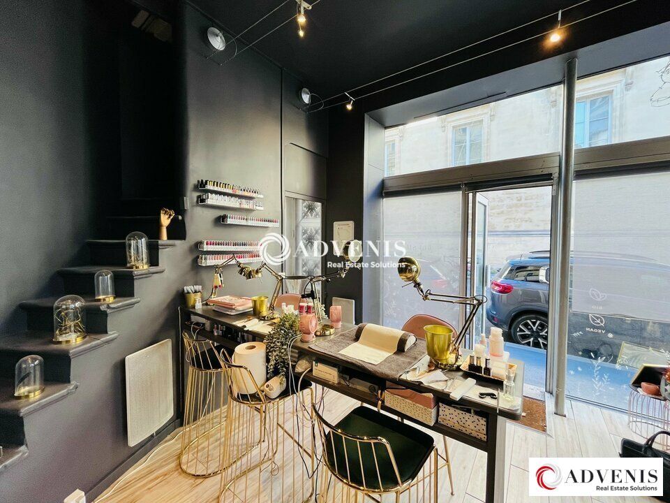 A VENDRE - LOCAL COMMERCIAL - 30 M²