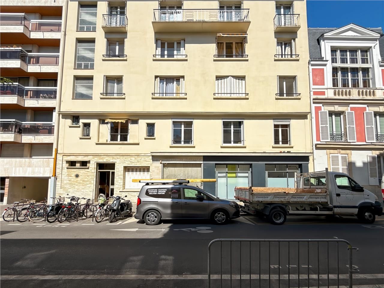 Vente bureaux 401 m² non divisibles