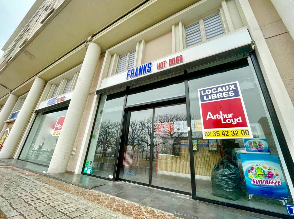 Location local commercial 268 m² non divisibles