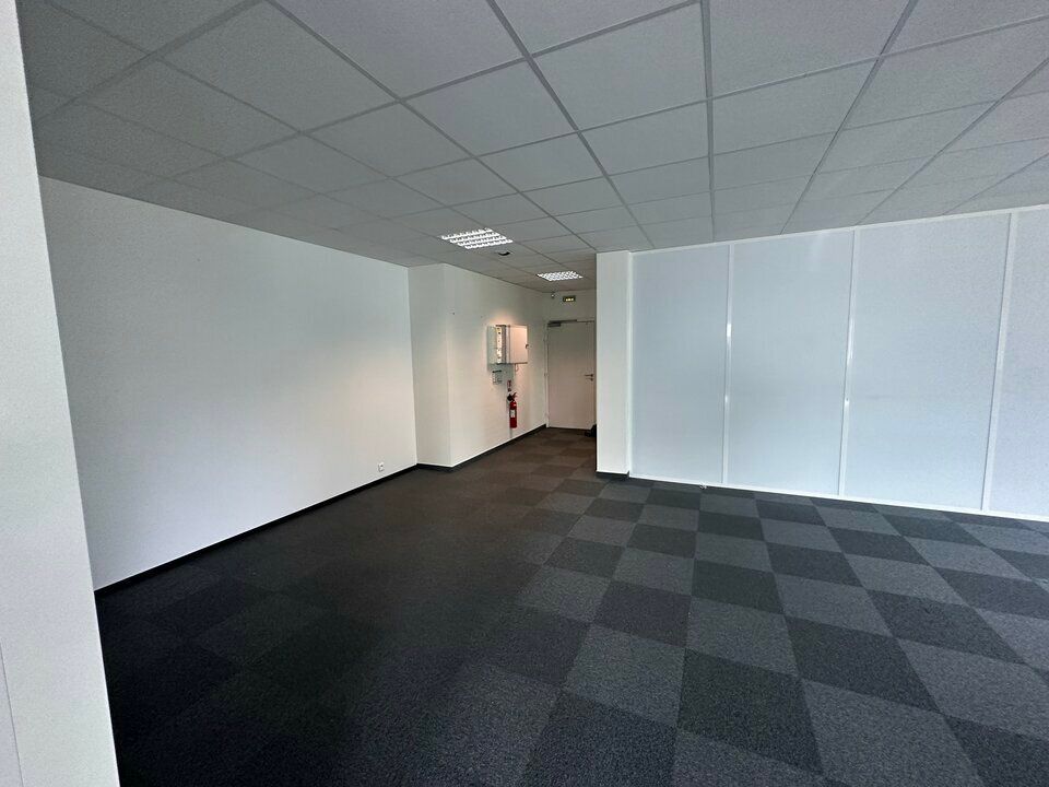 125 m² pour ce bureaux en location à Illkirch graffenstaden