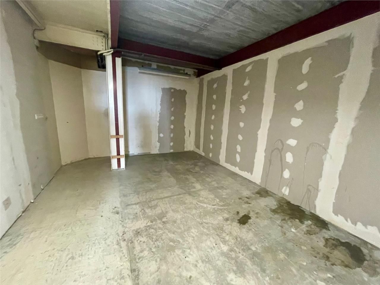 Location entrepots 29 m² non divisibles