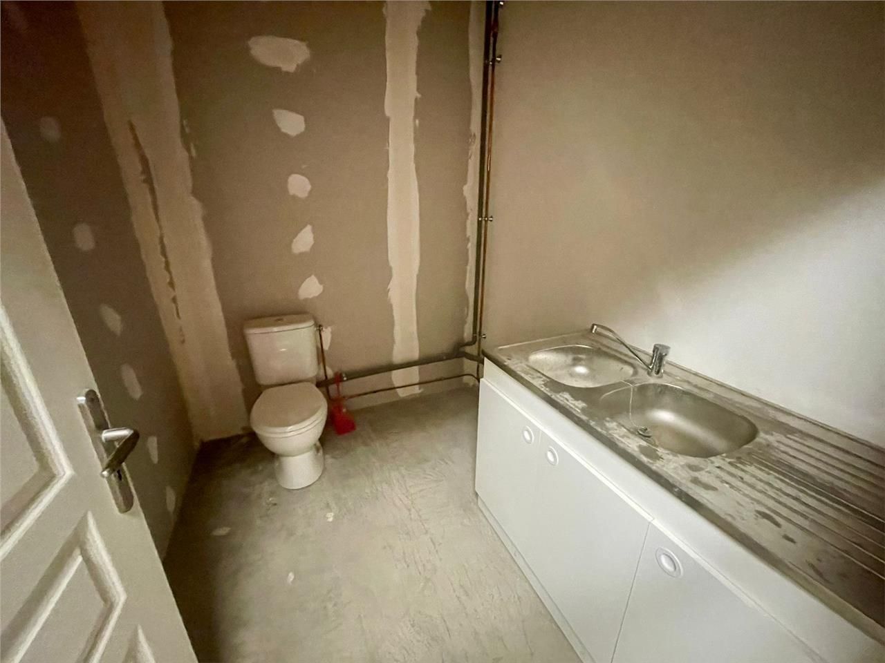 Location entrepots 29 m² non divisibles