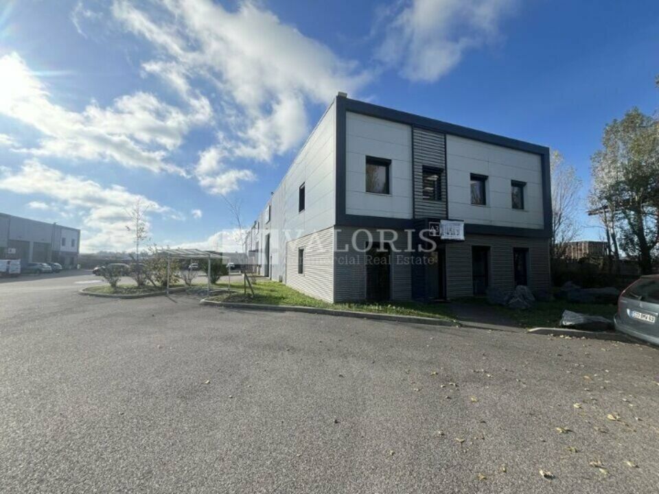 Location local d''activites 573 m² non divisibles