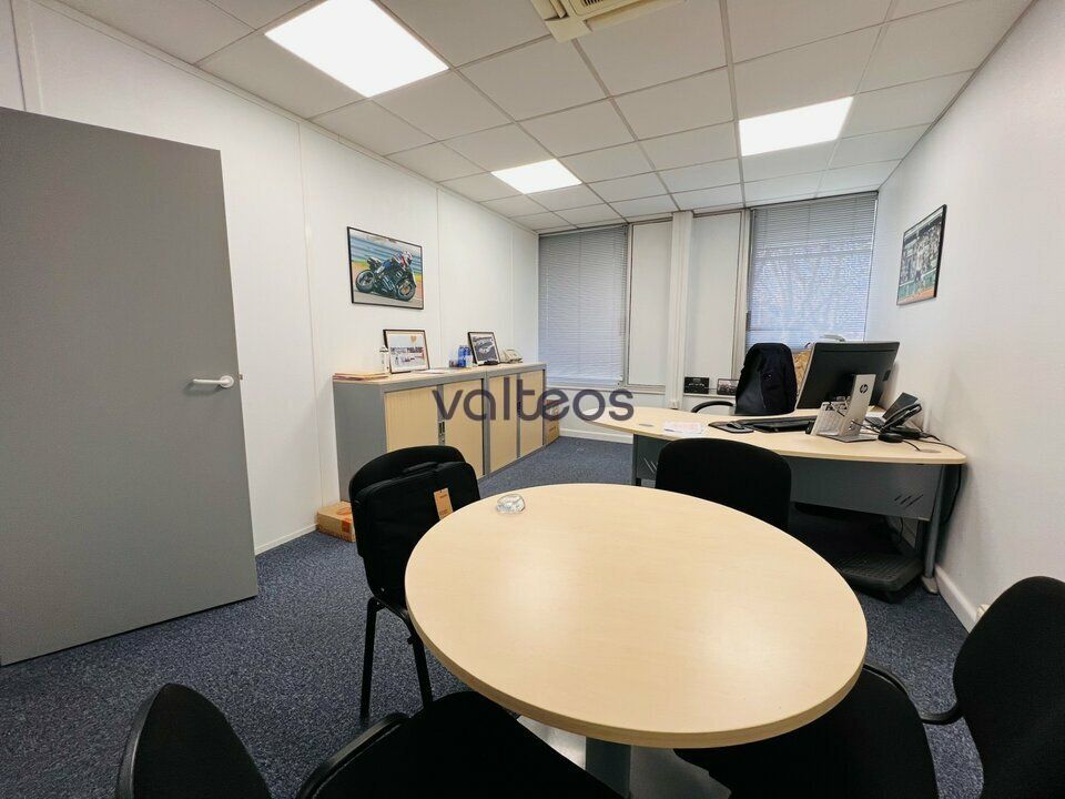 Location bureaux 127 m² non divisibles