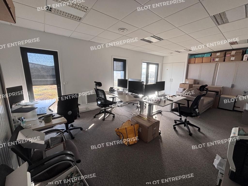 Location bureaux 54 m² non divisibles