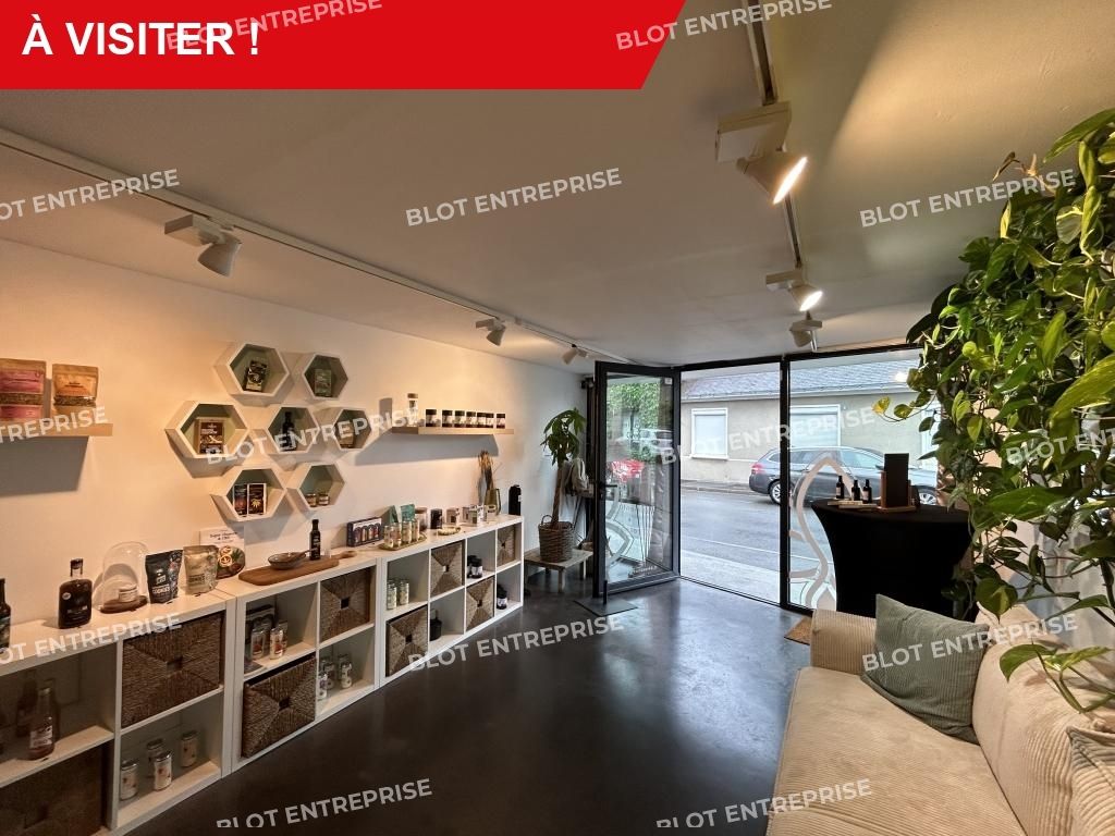 Location local commercial 51 m² non divisibles
