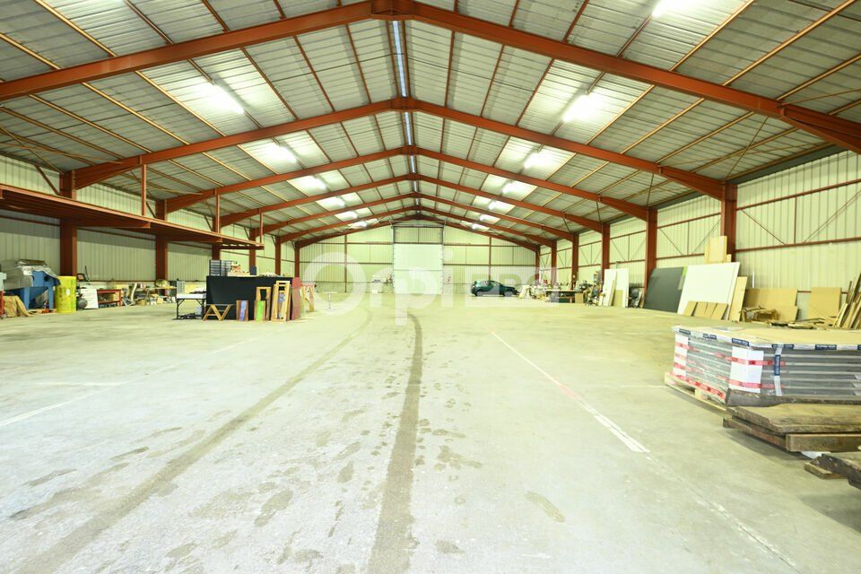 Location entrepot 1000 m² non divisibles