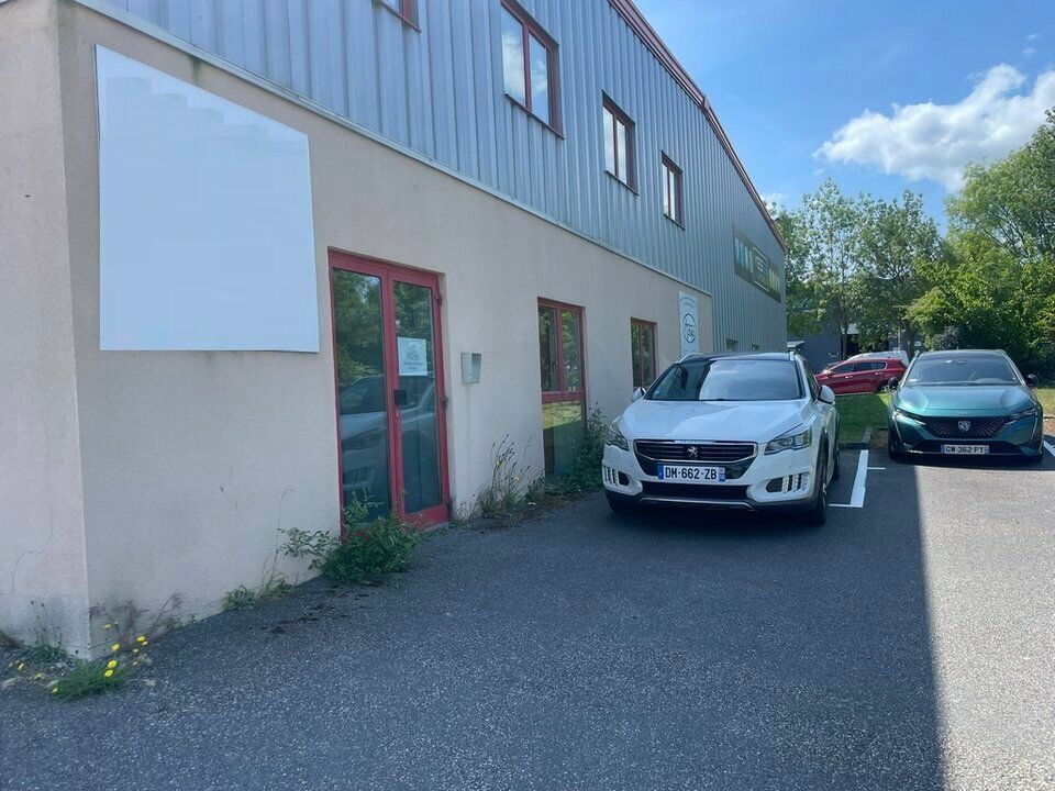 Location bureaux 102 m² non divisibles