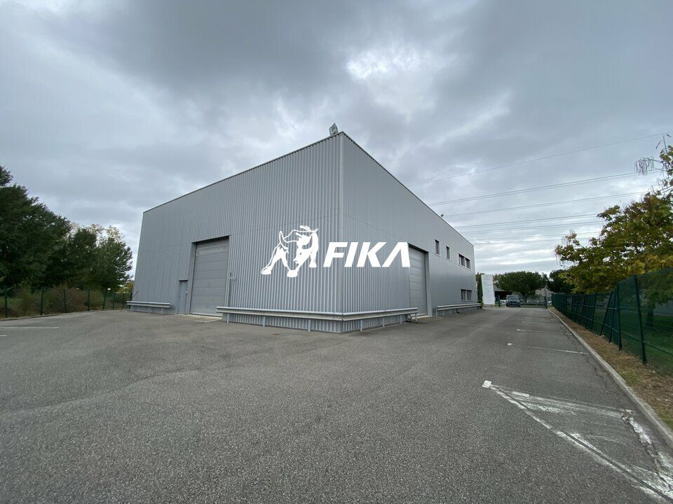 Location local d''activites 960 m² non divisibles
