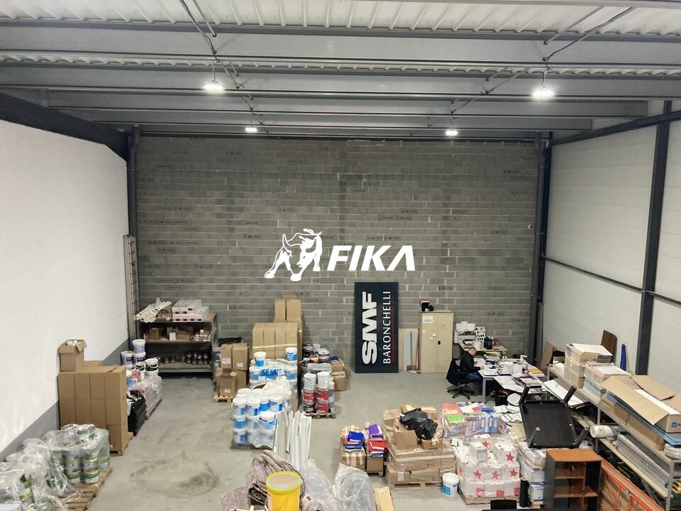 Location local d''activites 339 m² non divisibles