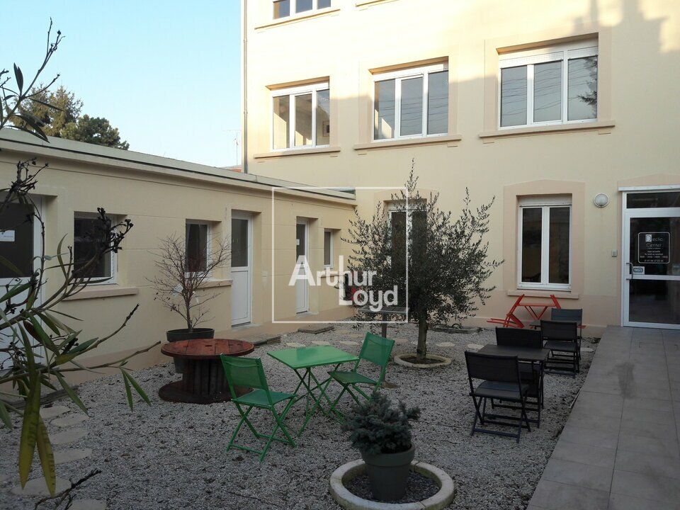 Vente bureaux 300 m² non divisibles