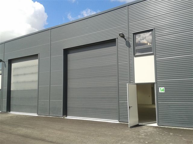 Location local d''activites 94 m² non divisibles