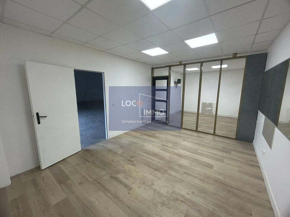 Location local d''activites 205 m² non divisibles