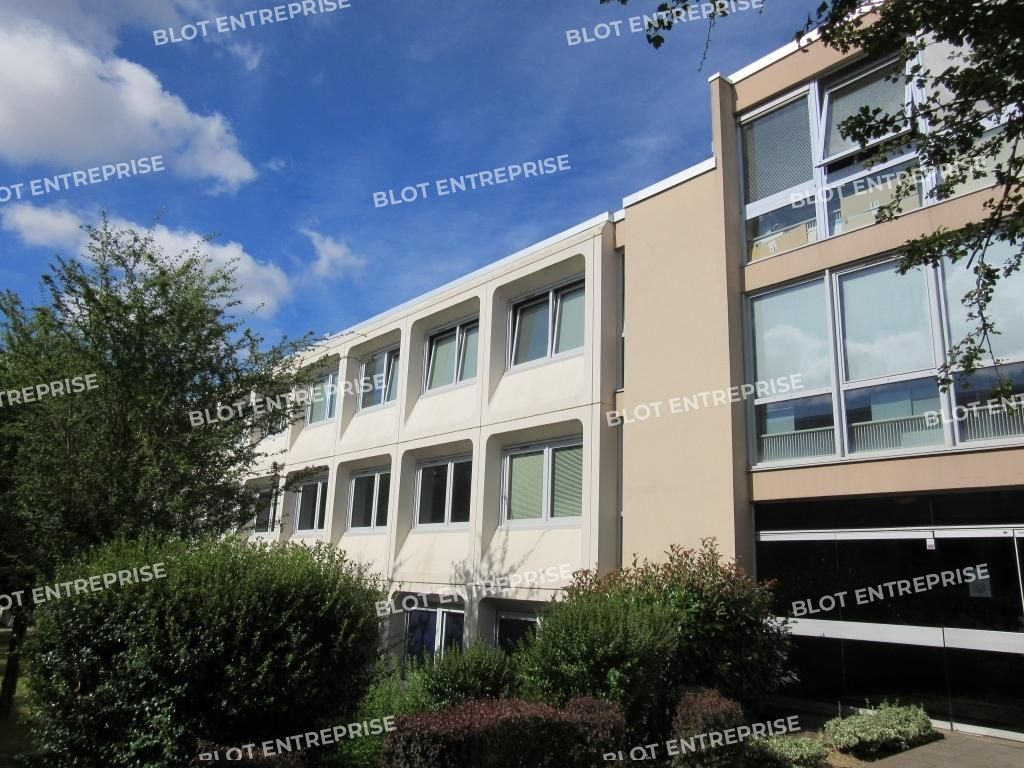 Location bureaux 56 m² non divisibles