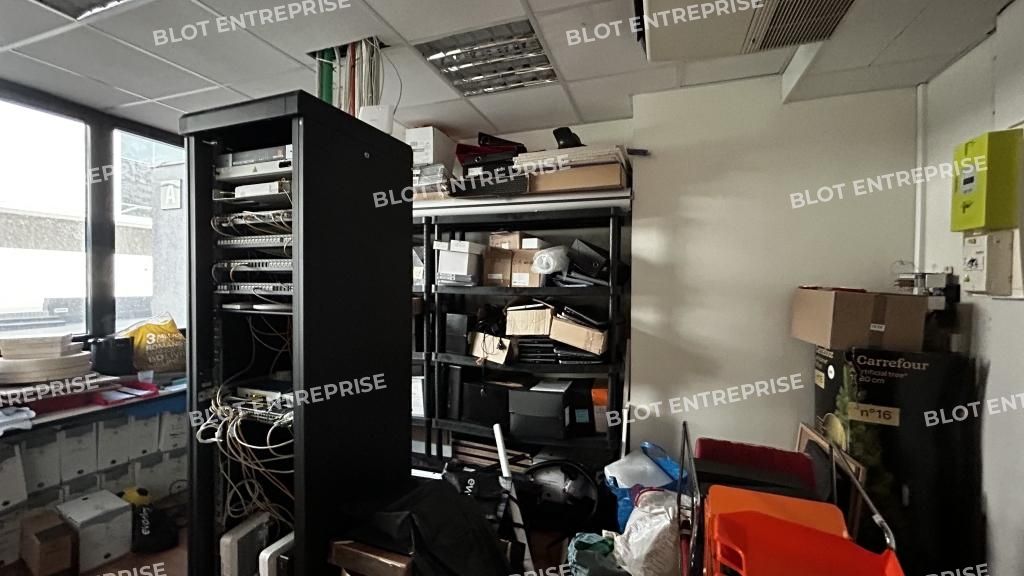 Location bureaux 381 m² non divisibles