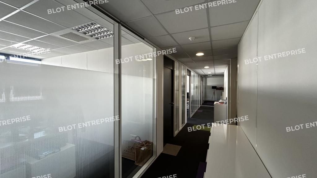 Location bureaux 346 m² non divisibles