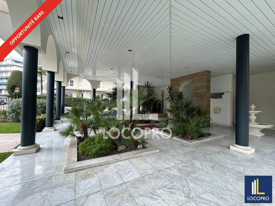 Vente bureaux 140.6 m² non divisibles