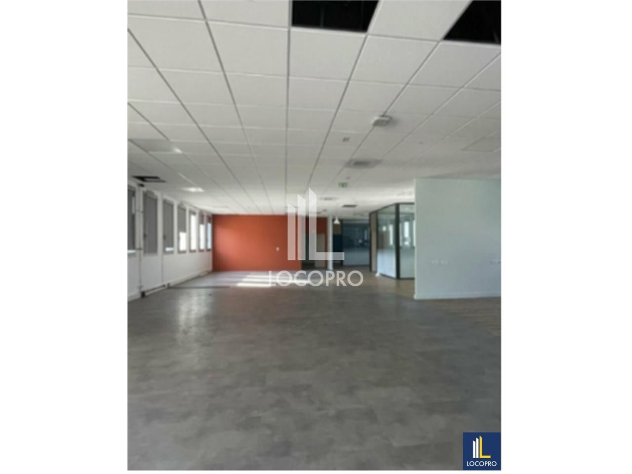A VENDRE -  1 314 M2 DE BUREAUX - NICE CIMIEZ