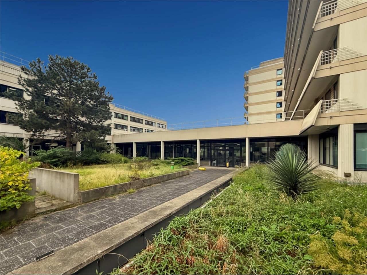 Location bureaux 1236 m² non divisibles