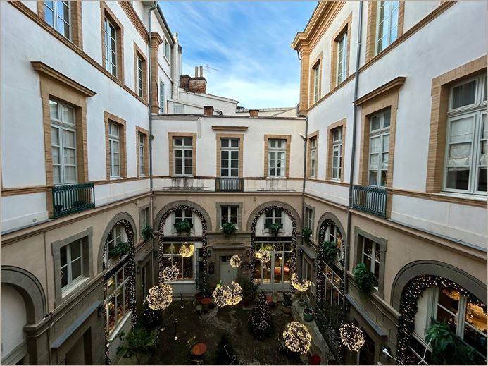 Location Bureaux haussmanniens 65 m² non divisibles