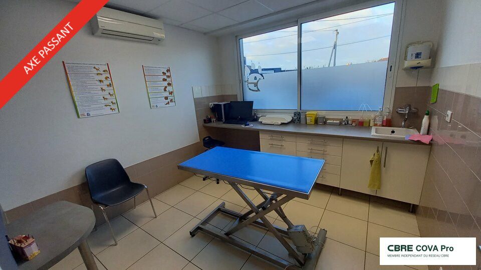 DOLE - Locaux commerciaux/de bureaux à vendre