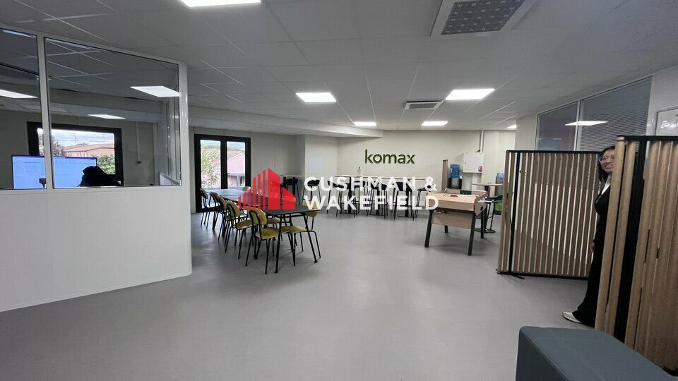 LOCAL D'ACTIVITES A VENDRE