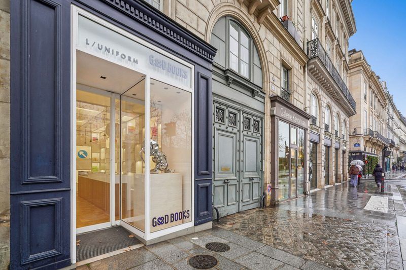 Location boutique 34 m² à Paris