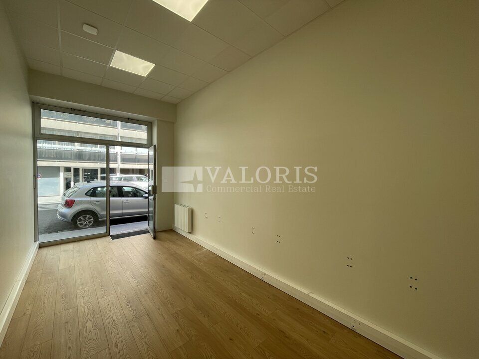 Valoris Real Estate vous propose en sous location un local commercial d'une surface de 35 m² à proximité immédiate des Brotteaux dans le 6ème arrondissement de Lyon.