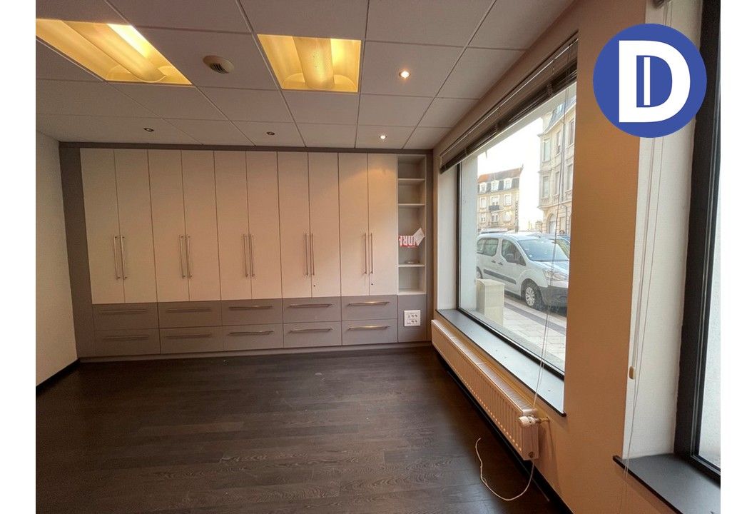 Location activites 89.60 m² non divisibles
