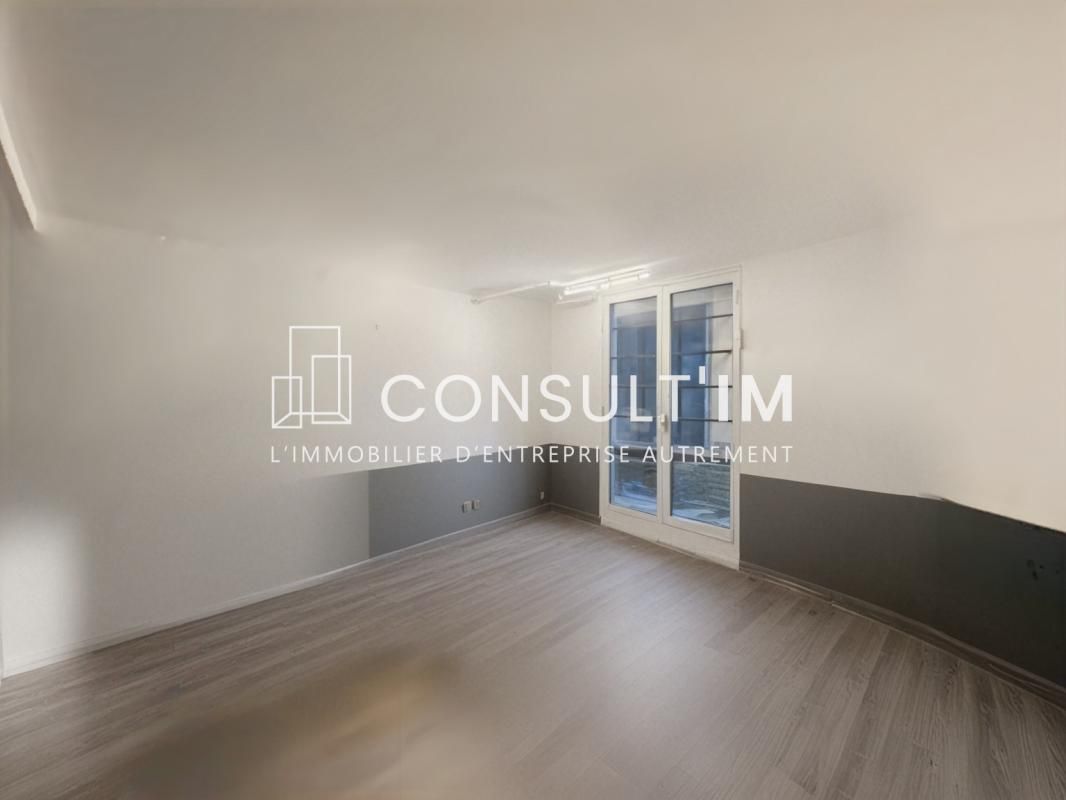 Location bureaux 56 m² non divisibles