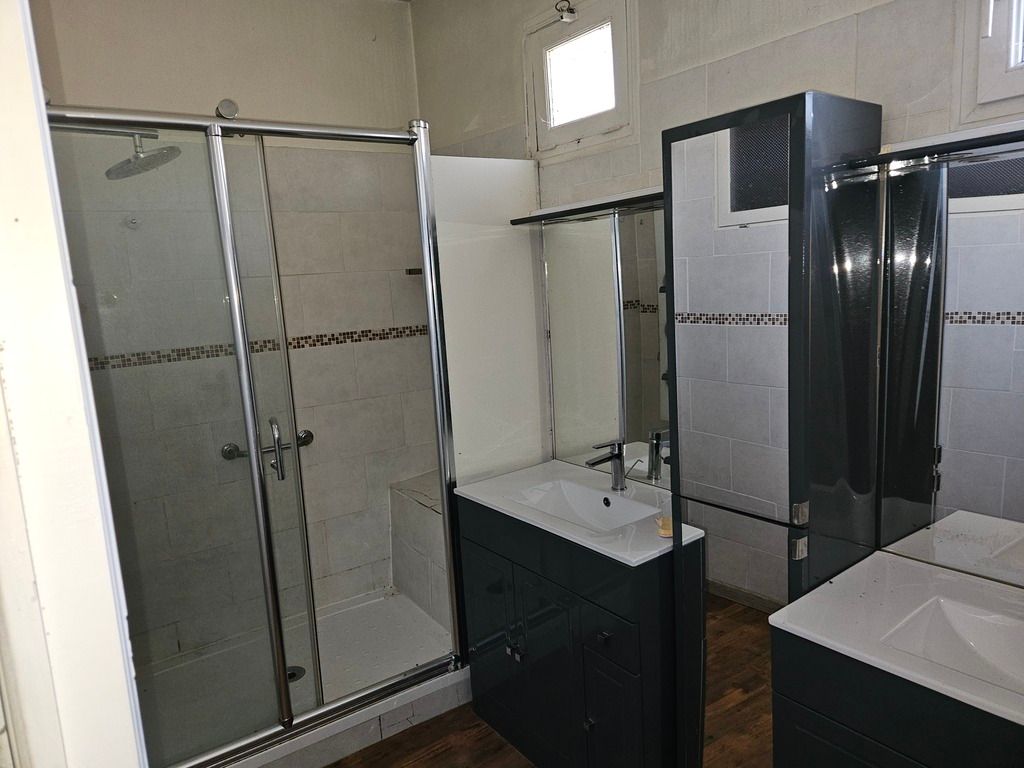 Vente local commercial 326 m² à AIGUILLON